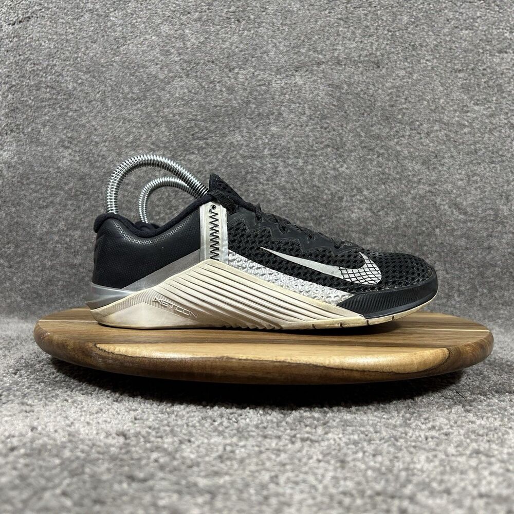 Nike Metcon 6 AT3160-010 Women's Sz 6.5 Black White Athletic Training Shoes Used